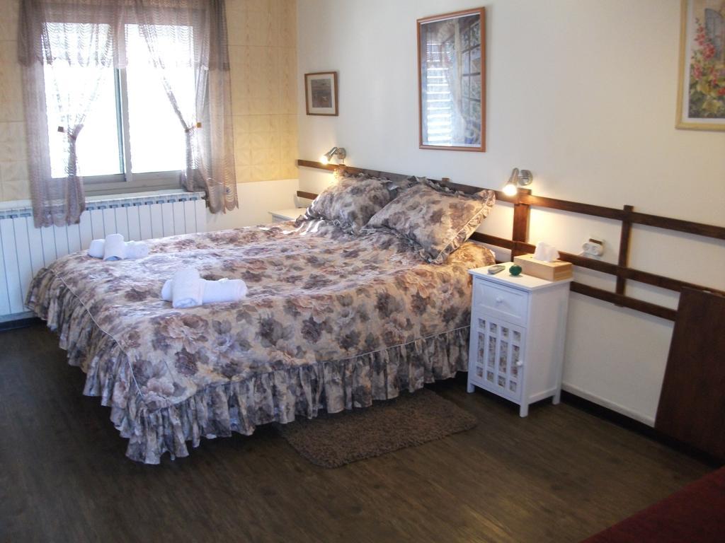 Safed Inn Luaran gambar