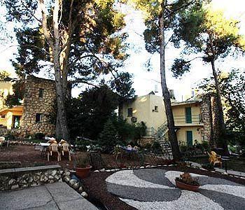 Safed Inn Luaran gambar
