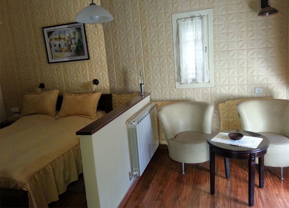 Safed Inn Luaran gambar