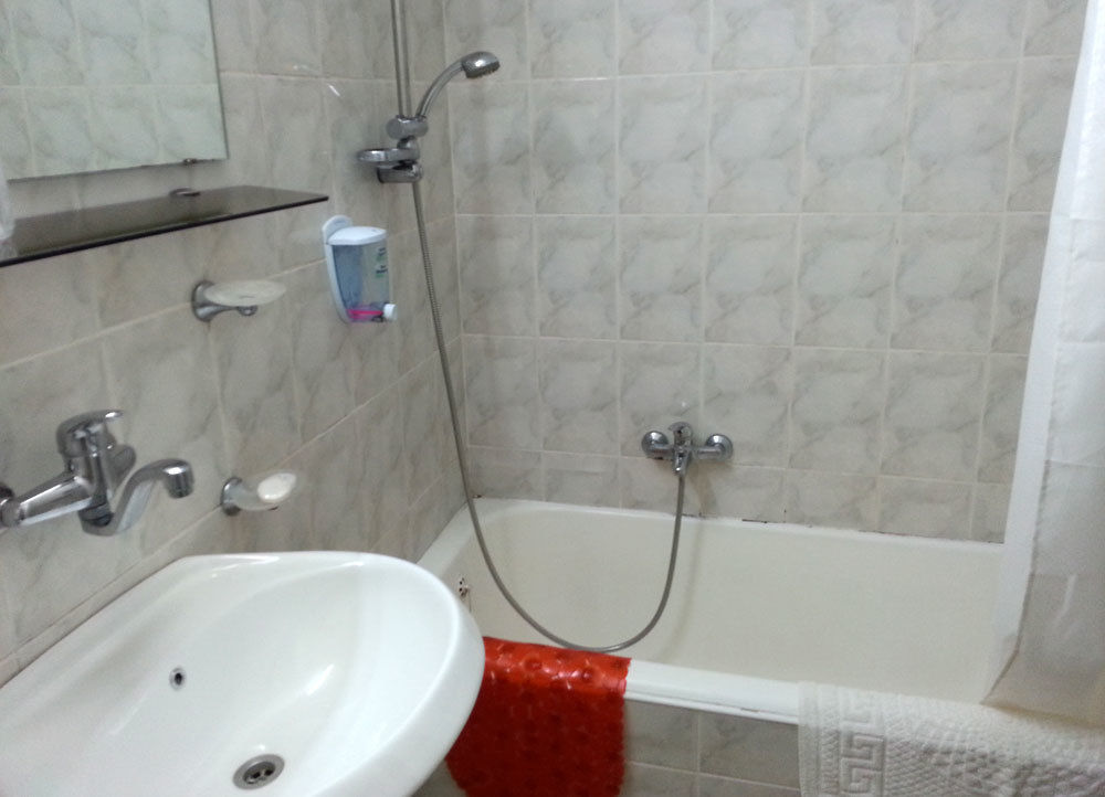 Safed Inn Luaran gambar