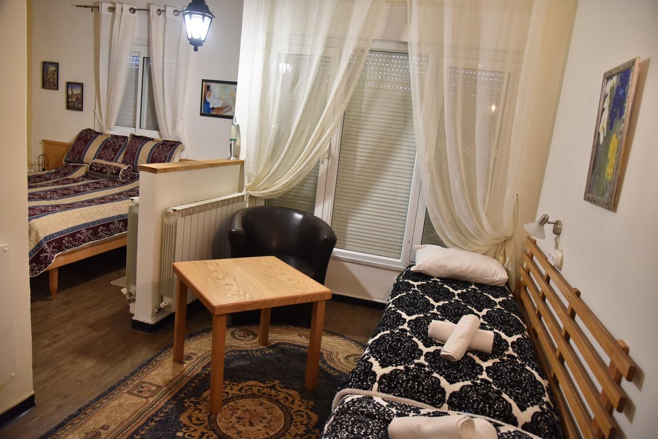 Safed Inn Luaran gambar