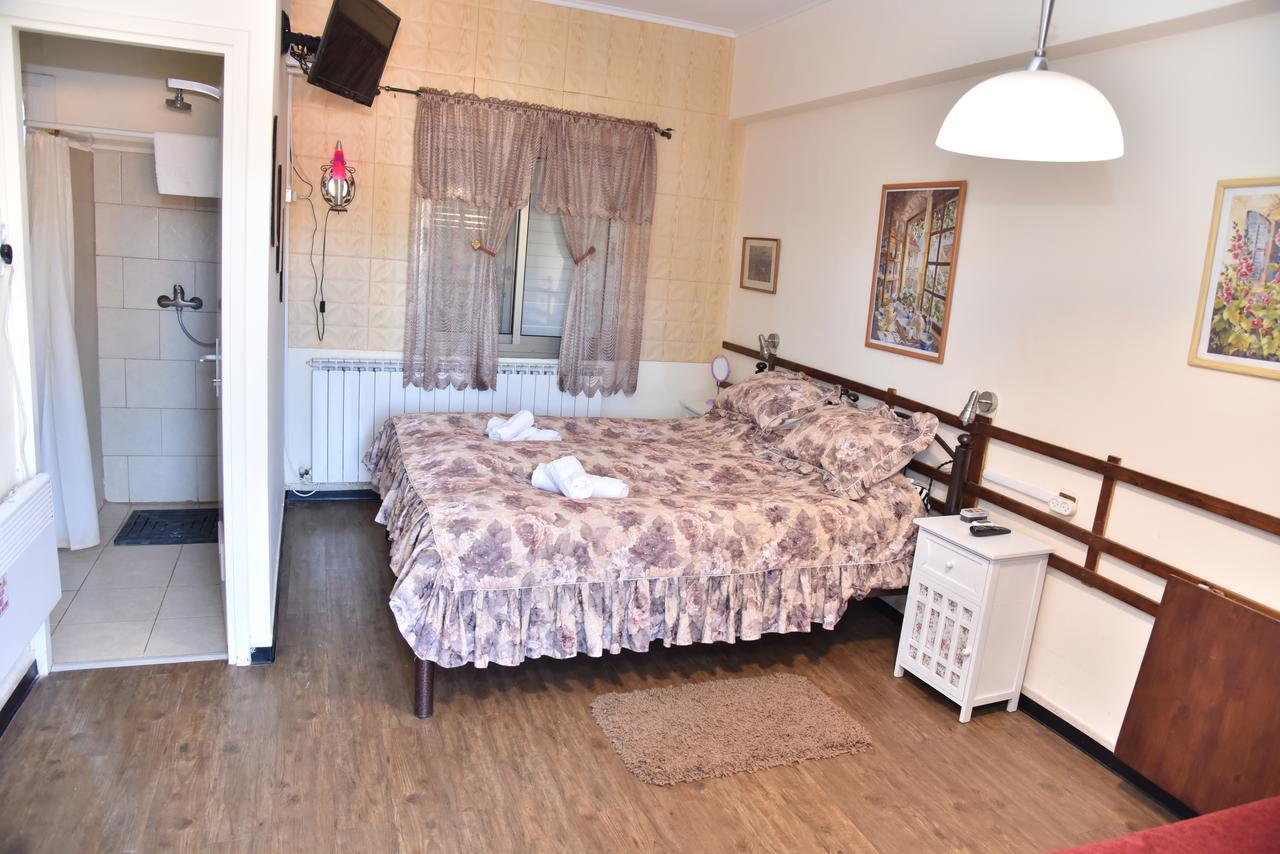 Safed Inn Luaran gambar