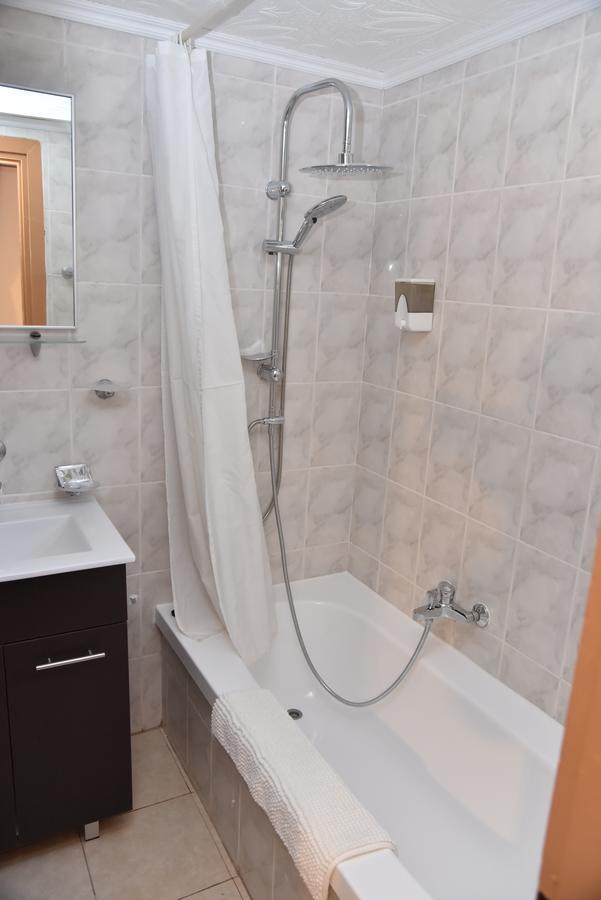 Safed Inn Luaran gambar