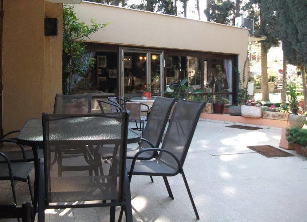 Safed Inn Luaran gambar